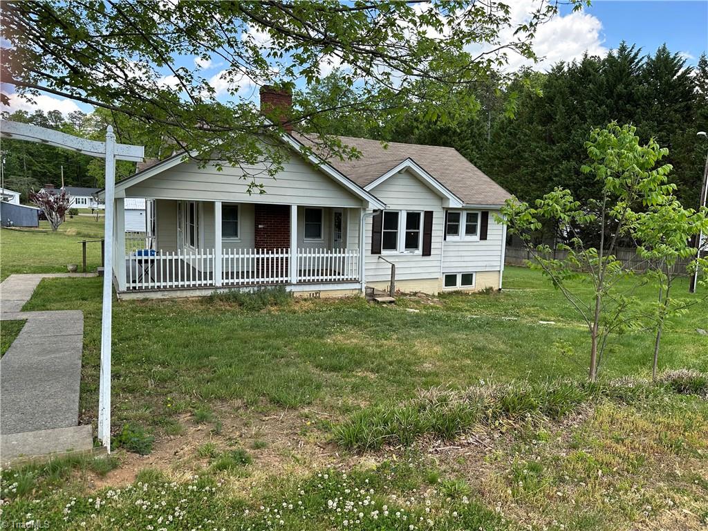 286 Cartpath Road North Wilkesboro, NC 28659 - Photo 3 of 26
