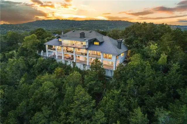 $1,649,999 | 493 Shady Drive, Branson, MO 65616