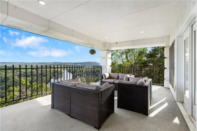 $1,649,999 | 493 Shady Drive, Branson, MO 65616