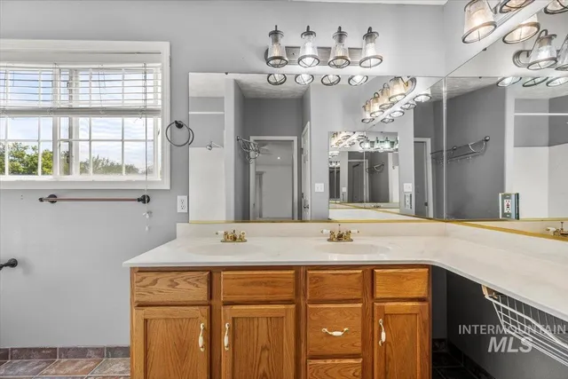 $485,700 | 2620 Meadow Avenue, Caldwell, ID 83605