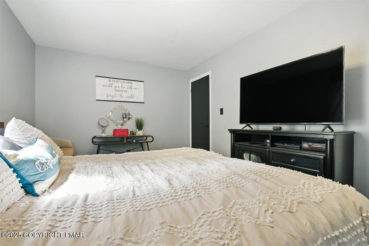 6615 Delilah Road East Stroudsburg, PA 18302 - Photo 32 of 98 034-042_DSC_9396