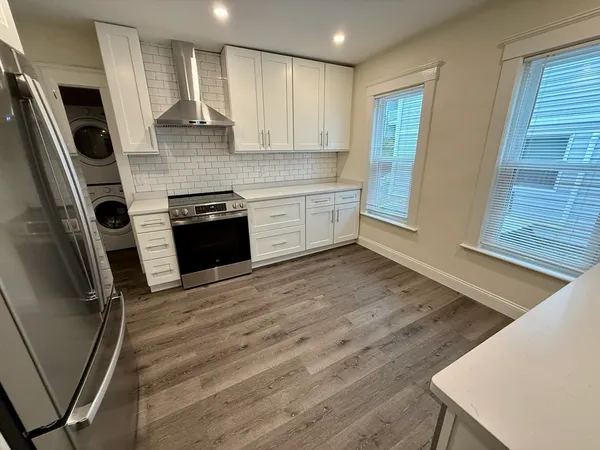 $3,500 | 1049 Broadway, Unit 1, Somerville, MA 02144