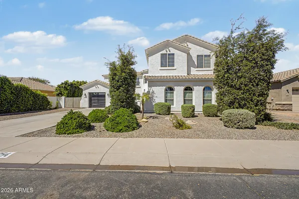 $1,199,000 | 3054 East Kingbird Drive, Gilbert, AZ 85297