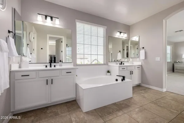 $1,199,000 | 3054 East Kingbird Drive, Gilbert, AZ 85297