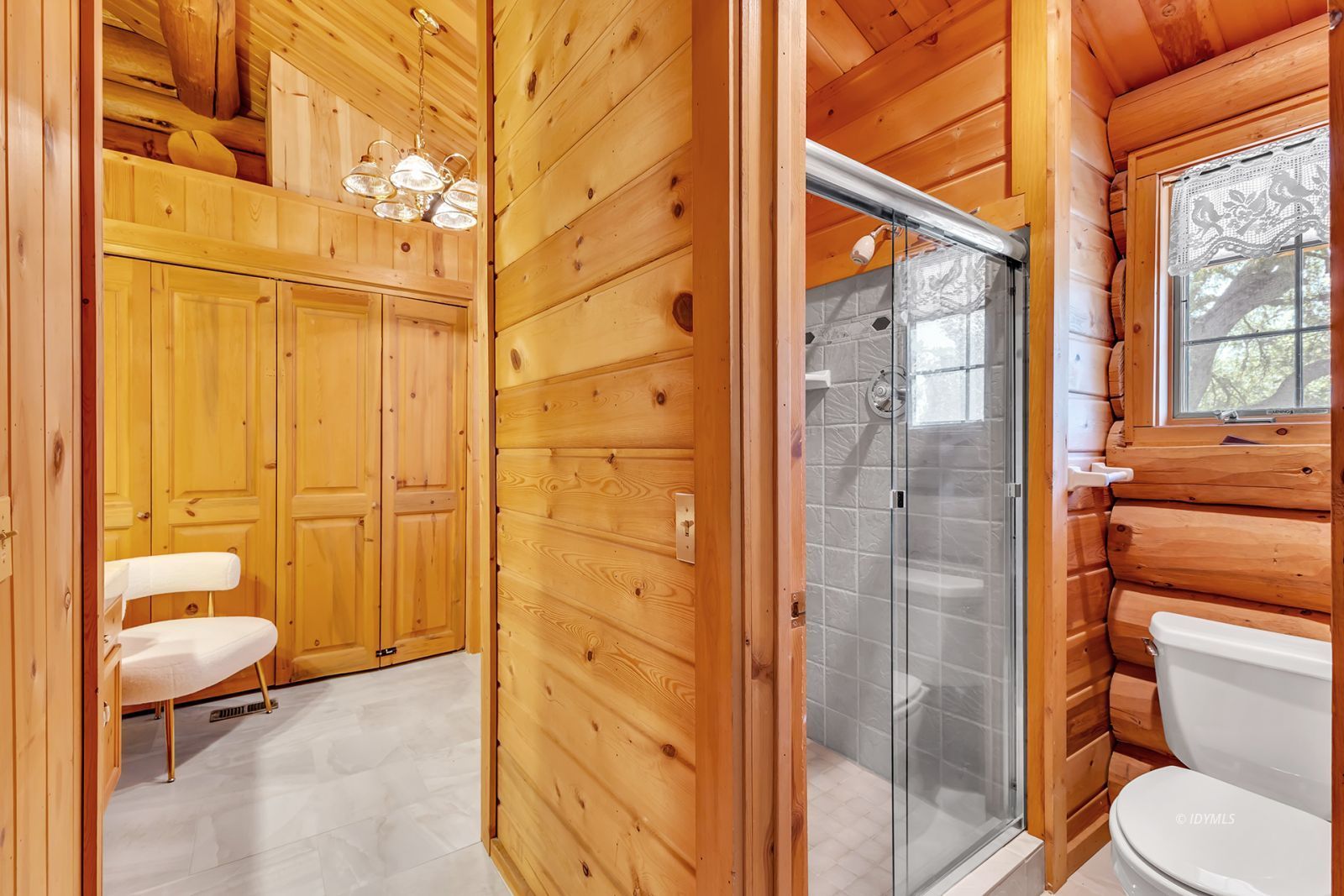 52381 Laurel Trail Idyllwild, CA 92549 - Photo 26 of 58 Bathroom #2