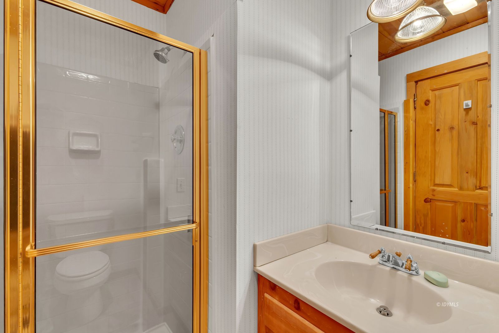 52381 Laurel Trail Idyllwild, CA 92549 - Photo 29 of 58 Bathroom #3