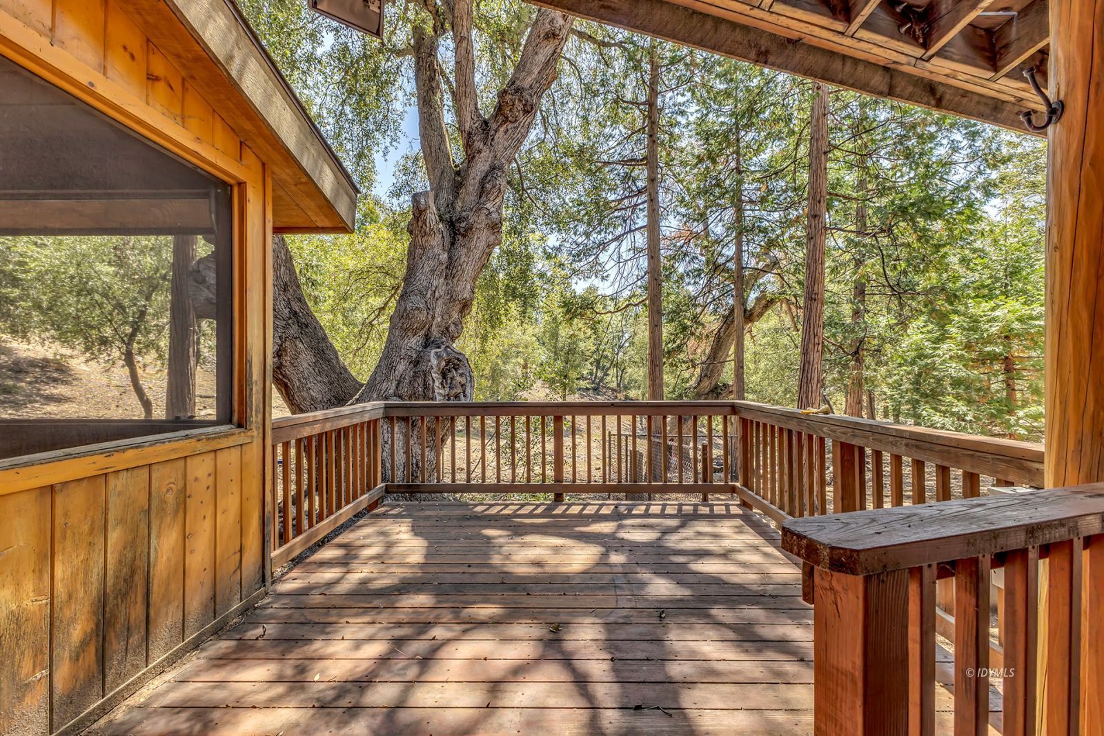 52381 Laurel Trail Idyllwild, CA 92549 - Photo 42 of 58 Deck