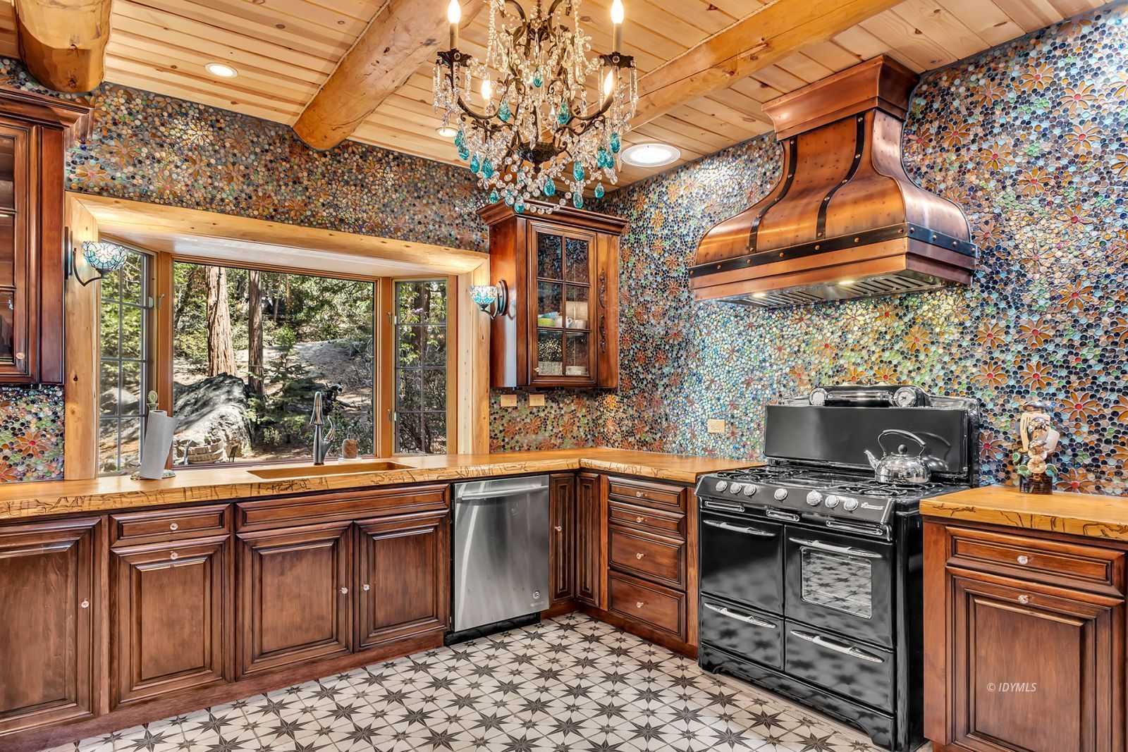 52381 Laurel Trail Idyllwild, CA 92549 - Photo 6 of 58 Kitchen