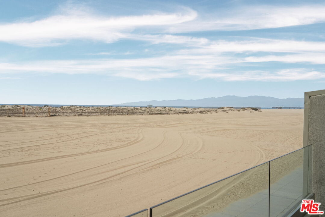 6 Voyage Street, Unit 108 Marina del Rey, CA 90292 - Photo 22 of 27 a view of a lake view