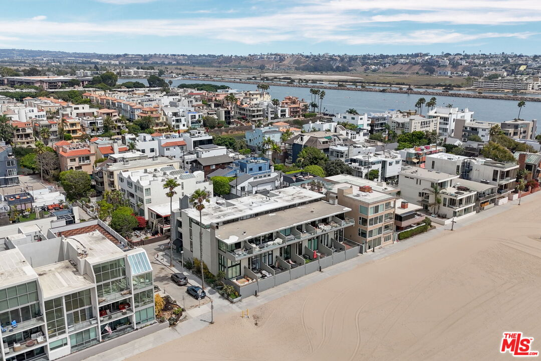 6 Voyage Street, Unit 108 Marina del Rey, CA 90292 - Photo 24 of 27 a view of a city