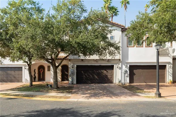 $250,000 | 820 South 6th Street, McAllen, TX 78501