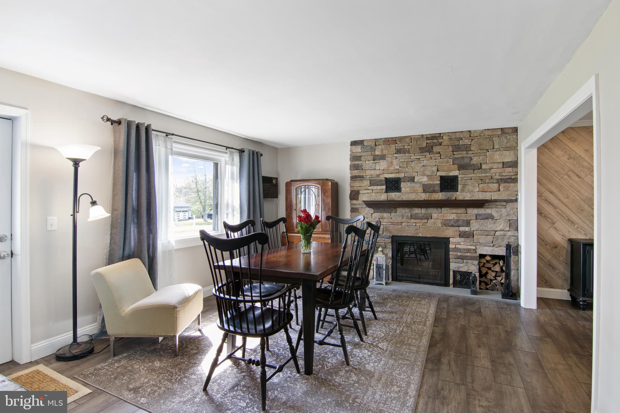 289 Walter Road Chalfont, PA 18914 - Photo 2 of 42 Gallery Image 2