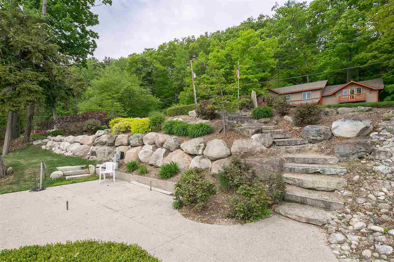 10591 Bluff Road Traverse City, MI 49686 - Photo 5 of 44 1845208-4.JPG