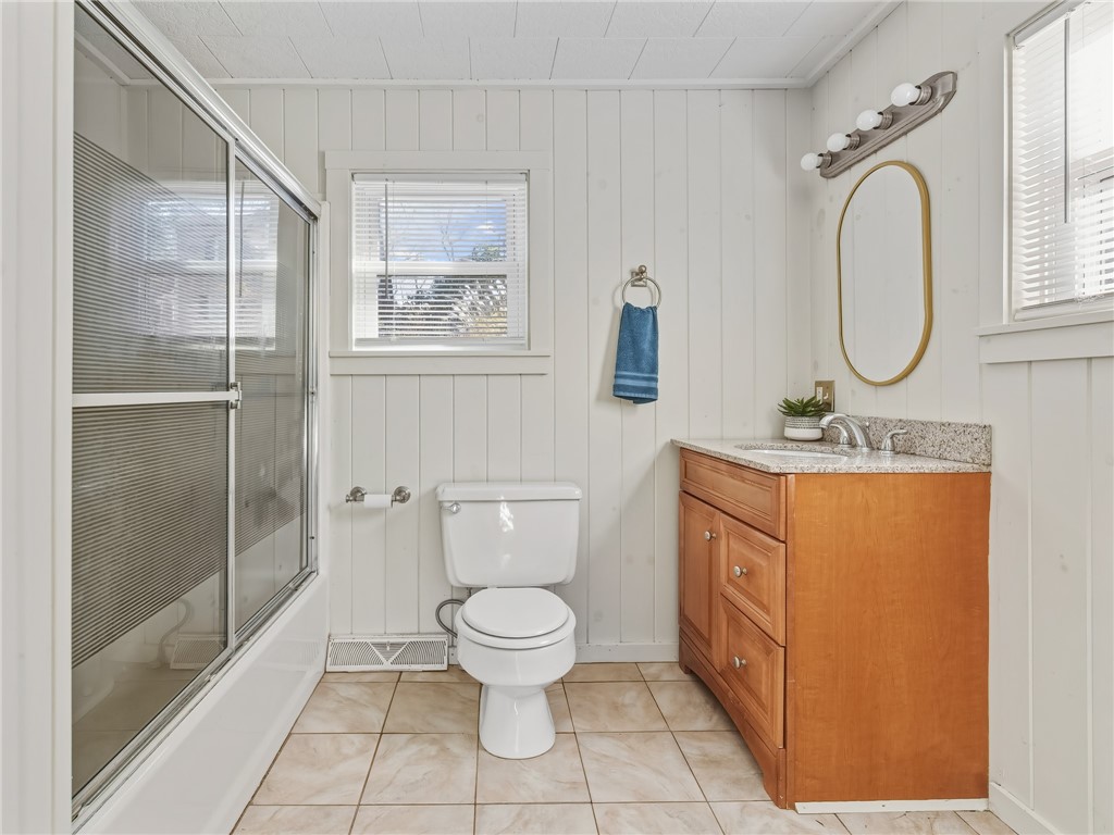 281 Richardson Road Coventry, RI 02816 - Photo 14 of 26 Bathroom
