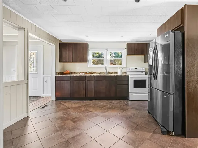 $399,900 | 281 Richardson Road, Coventry, RI 02816