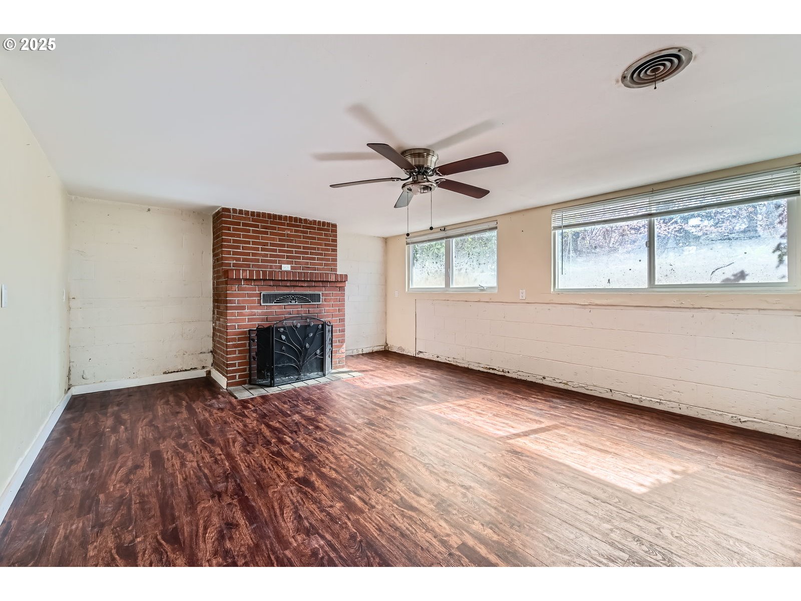 2349 Southwest 6th Avenue Camas, WA 98607 - Photo 15 of 32