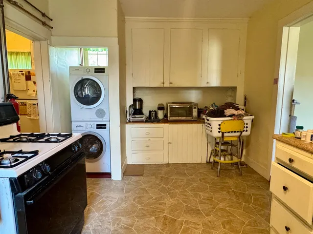 $179,000 | 109 Caledonia Street, St. Johnsbury, VT 05819