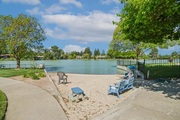 $1,200,000 | 731 Lake Terrace Circle, Davis, CA 95616