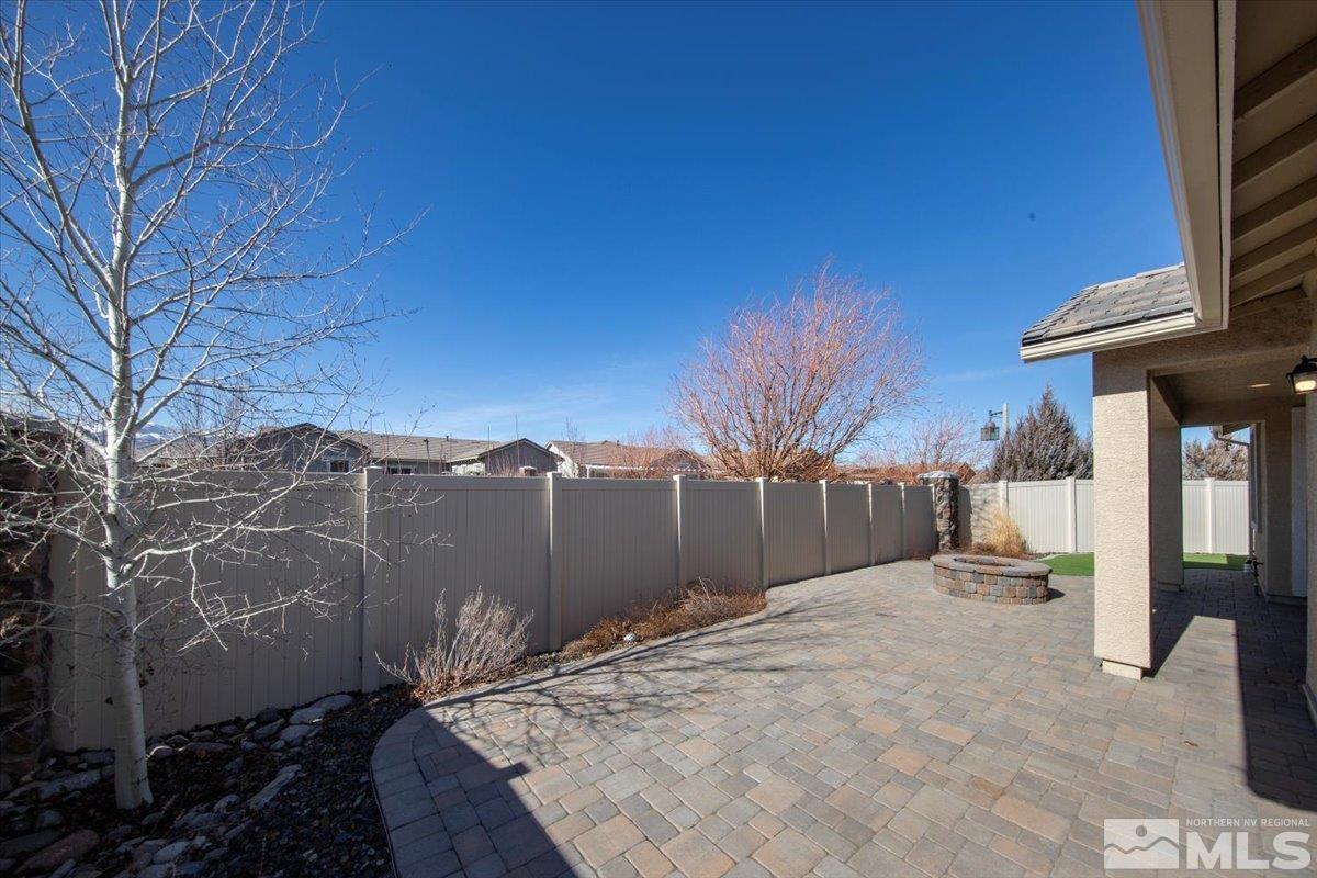 9885 Ash Meadow Drive Reno, NV 89521 - Photo 31 of 40 a view of a backyard