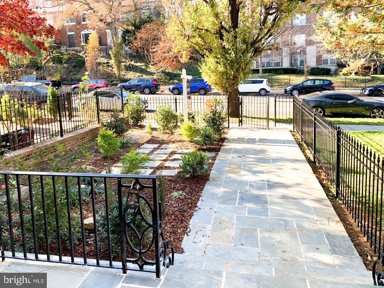 3525 16th Street Northwest Washington, DC 20010 - Photo 2 of 7 Fenced-in Garden
