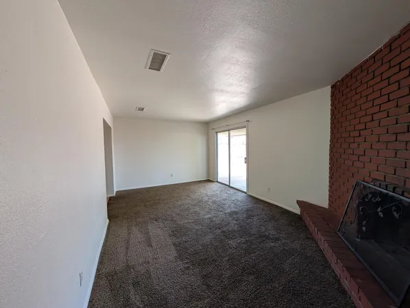 $1,670 | 8929 West Campbell Avenue, Phoenix, AZ 85037