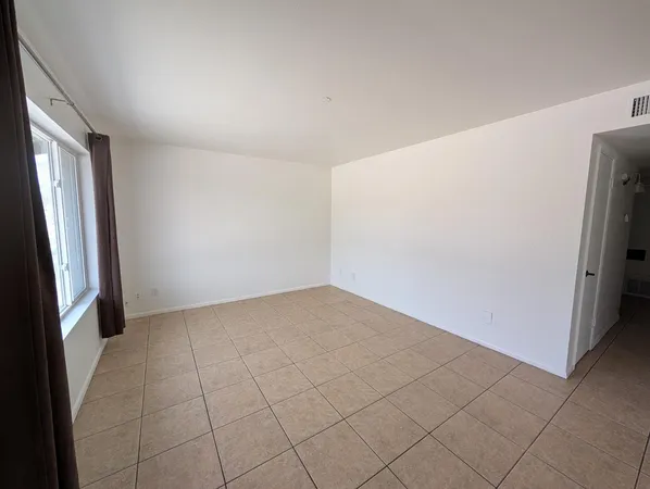 $1,670 | 8929 West Campbell Avenue, Phoenix, AZ 85037