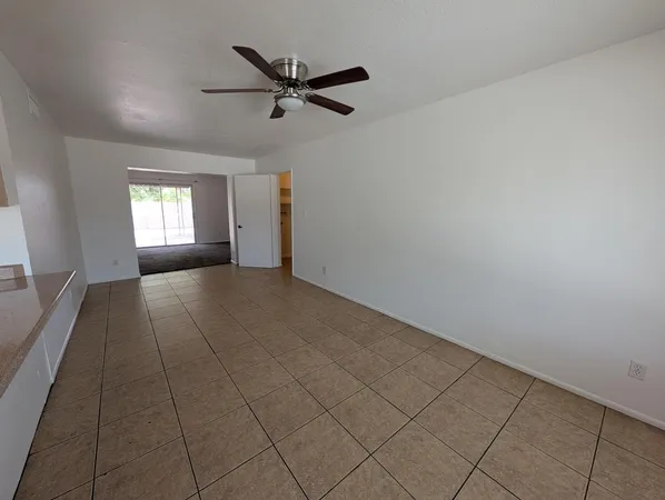 $1,670 | 8929 West Campbell Avenue, Phoenix, AZ 85037