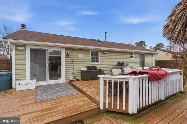 $399,900 | 313 Lake Crystalbrook Drive, Little Egg Harbor, NJ 08087