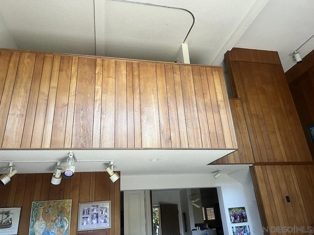 2630 Torrey Pines Road, Unit E21 La Jolla, CA 92037 - Photo 9 of 24 a bathroom with a sink and a mirror