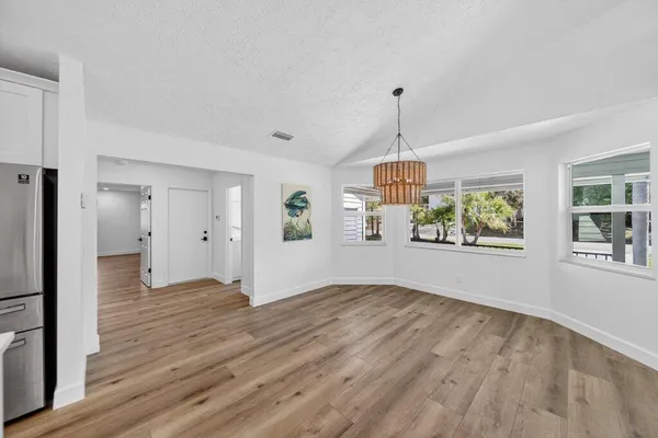 $1,099,000 | 2366 Southeast Country Club Lane, Stuart, FL 34996