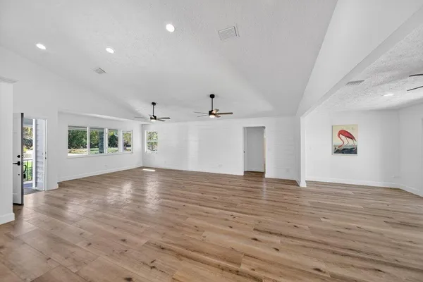 $1,099,000 | 2366 Southeast Country Club Lane, Stuart, FL 34996