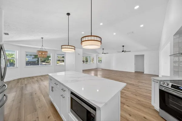 $1,099,000 | 2366 Southeast Country Club Lane, Stuart, FL 34996