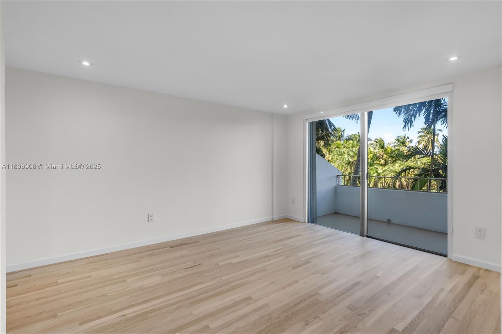 155 Ocean Ln Drive, Unit 302 Key Biscayne, FL 33149 - Photo 11 of 27