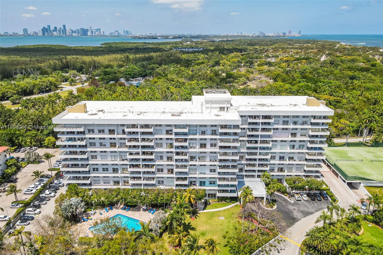 155 Ocean Ln Drive, Unit 302 Key Biscayne, FL 33149 - Photo 19 of 27