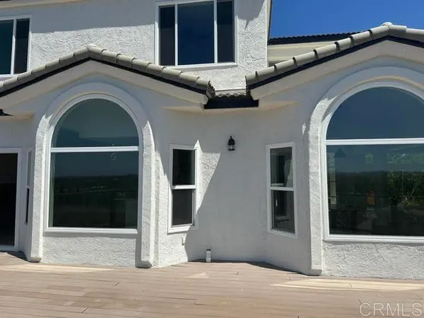 $1,250,000 | 1522 Maxwell Lane, Vista, CA 92084