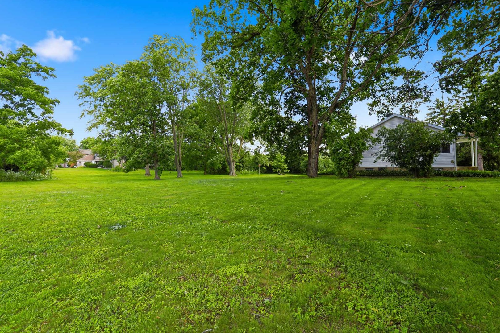 3S103 South Raddant Road Batavia, IL 60510 - Photo 10 of 43