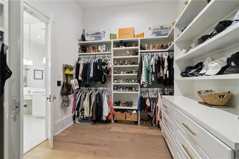 $3,000,000 | 116 Brockenbraugh Court, Metairie, LA 70005