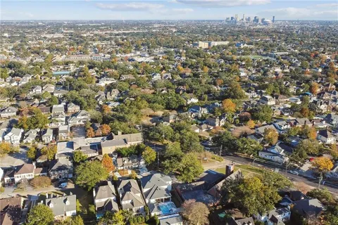 $3,000,000 | 116 Brockenbraugh Court, Metairie, LA 70005