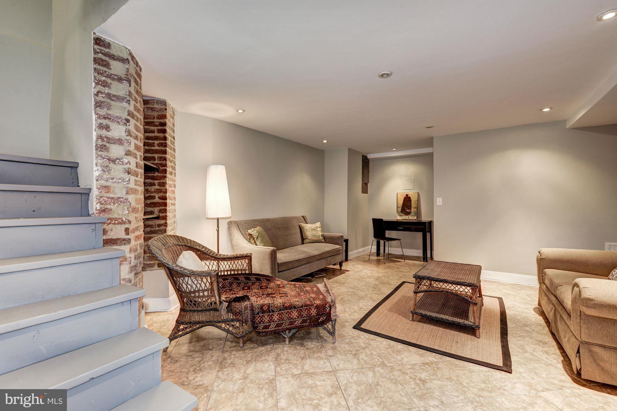 146 U Street Northwest Washington, DC 20001 - Photo 22 of 30 Lower level in law suite has high ceilings