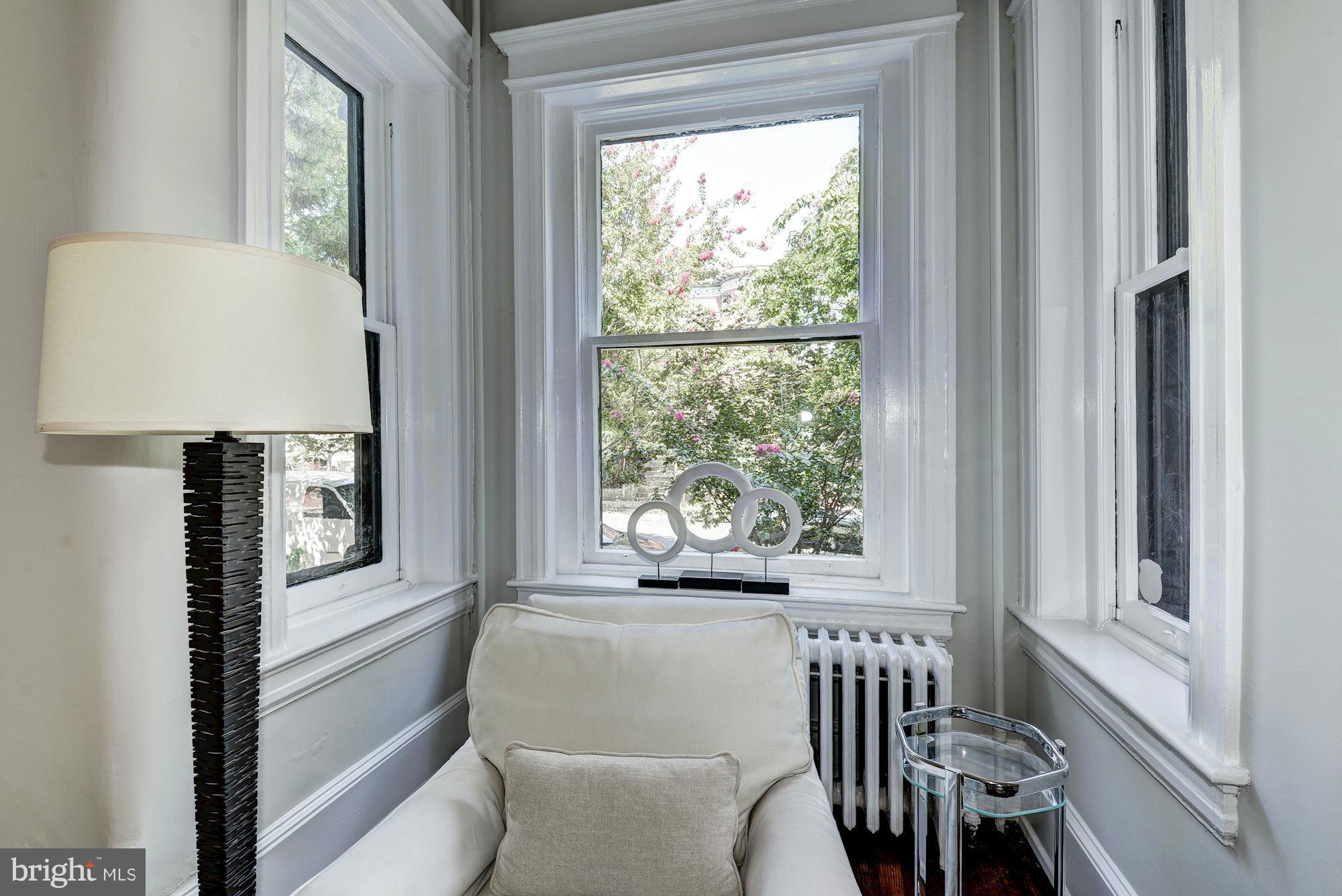 146 U Street Northwest Washington, DC 20001 - Photo 5 of 30 Beautiful bay to sit and read