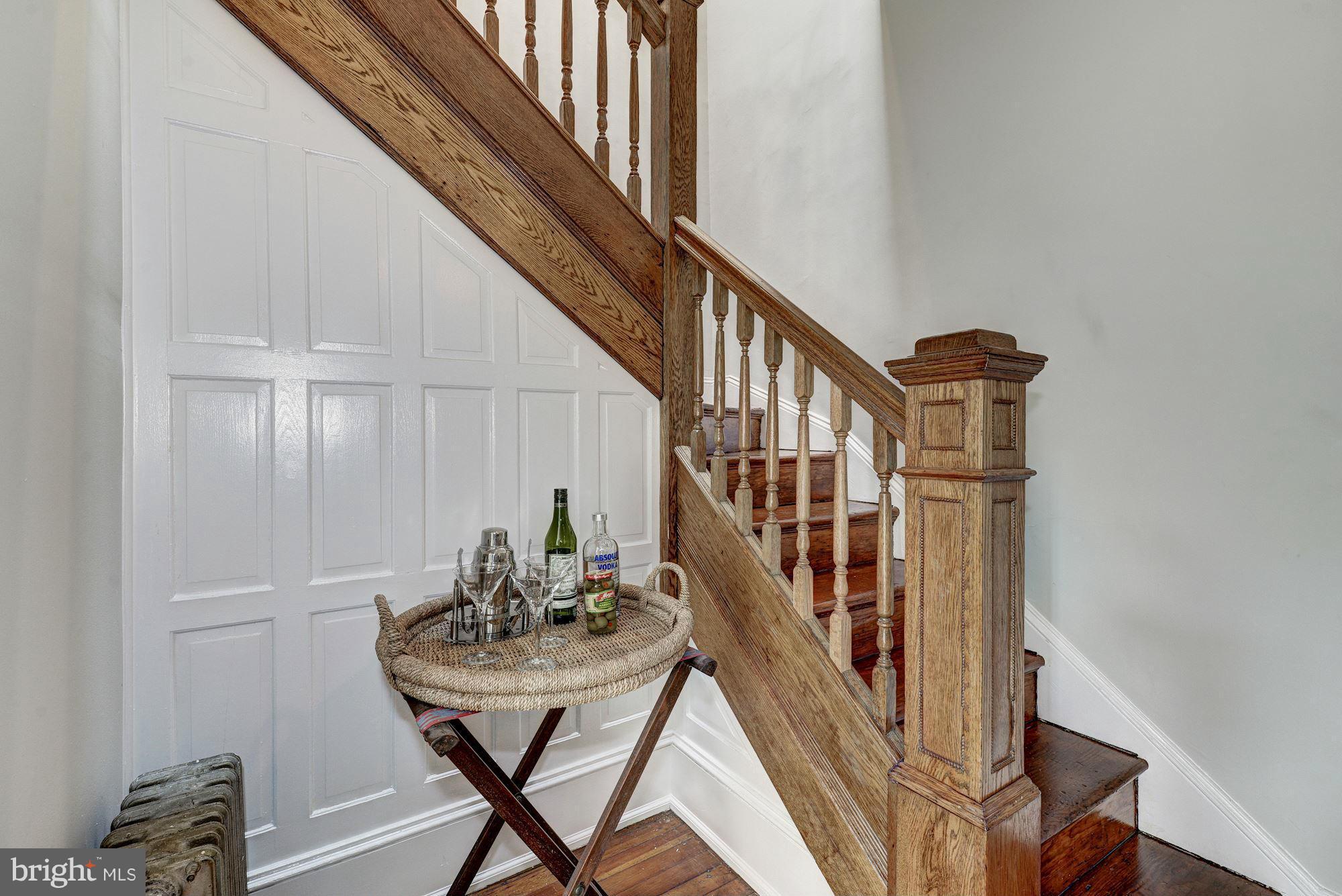 146 U Street Northwest Washington, DC 20001 - Photo 7 of 30 Irreplaceable original woodwork