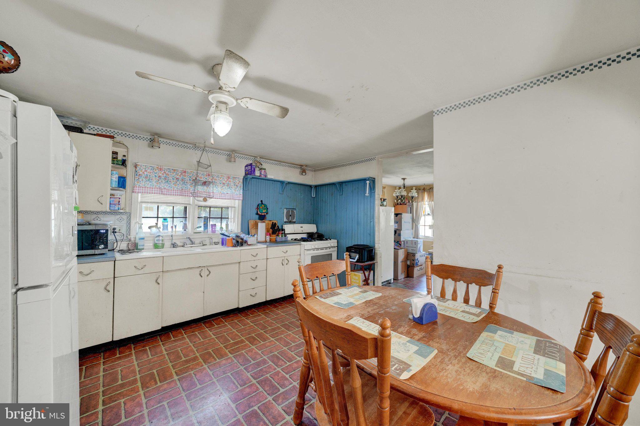 220 West Main Street Elkton, MD 21921 - Photo 4 of 14