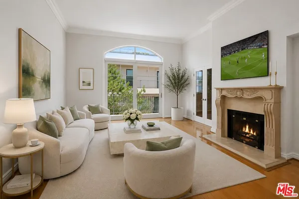 $7,200 | 430 North Oakhurst Drive, Unit PH406, Beverly Hills, CA 90210