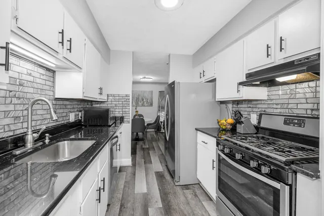 $299,900 | 210 Brook Village Road, Unit 38, Nashua, NH 03062