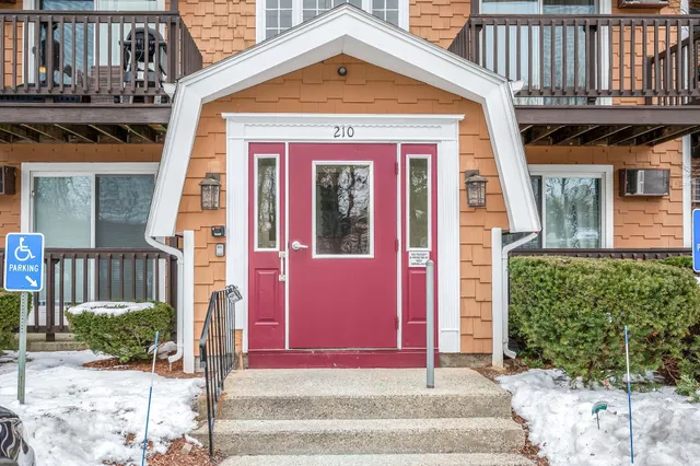 $299,900 | 210 Brook Village Road, Unit 38, Nashua, NH 03062