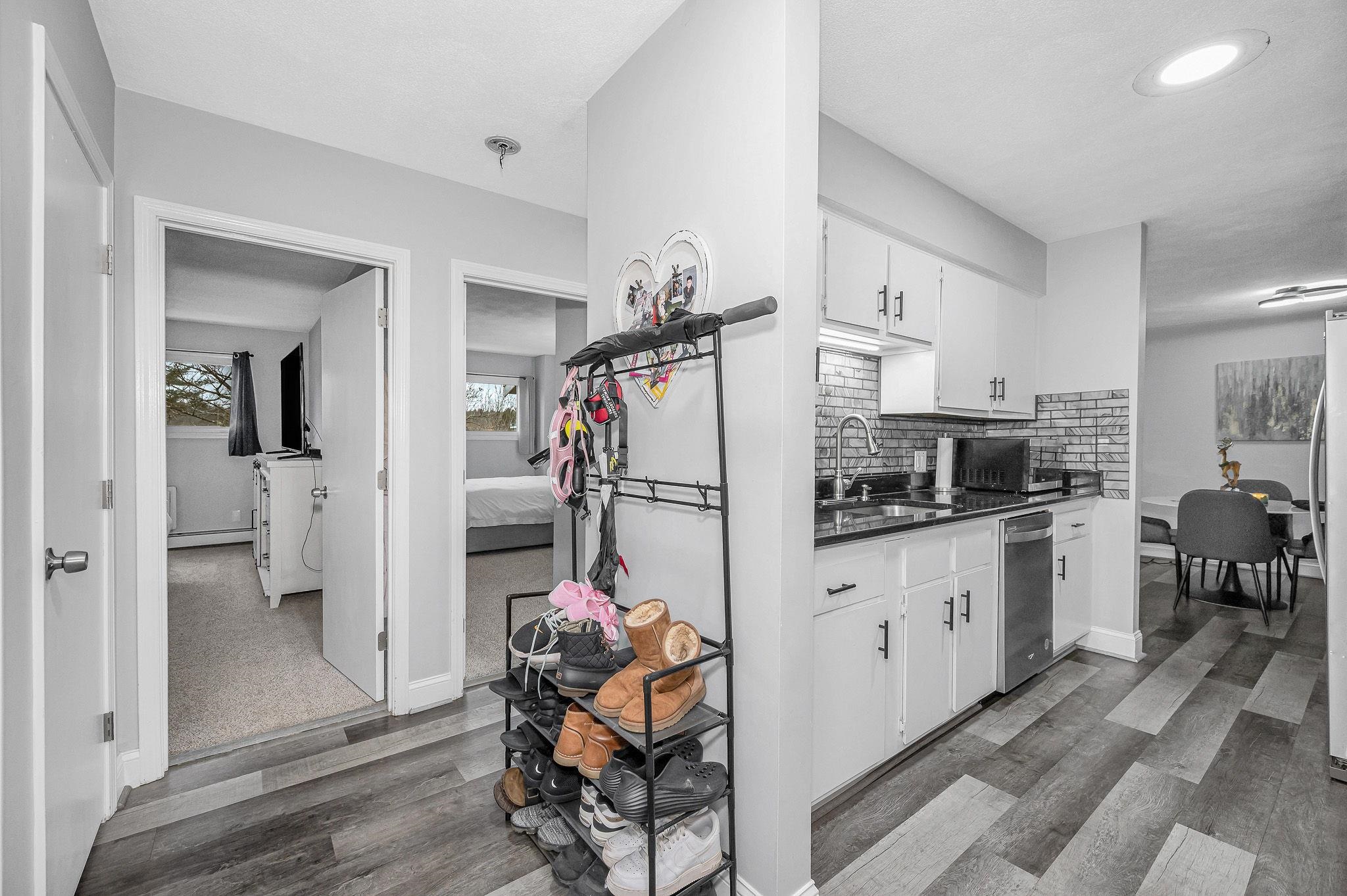 210 Brook Village Road, Unit 38 Nashua, NH 03062 - Photo 6 of 22