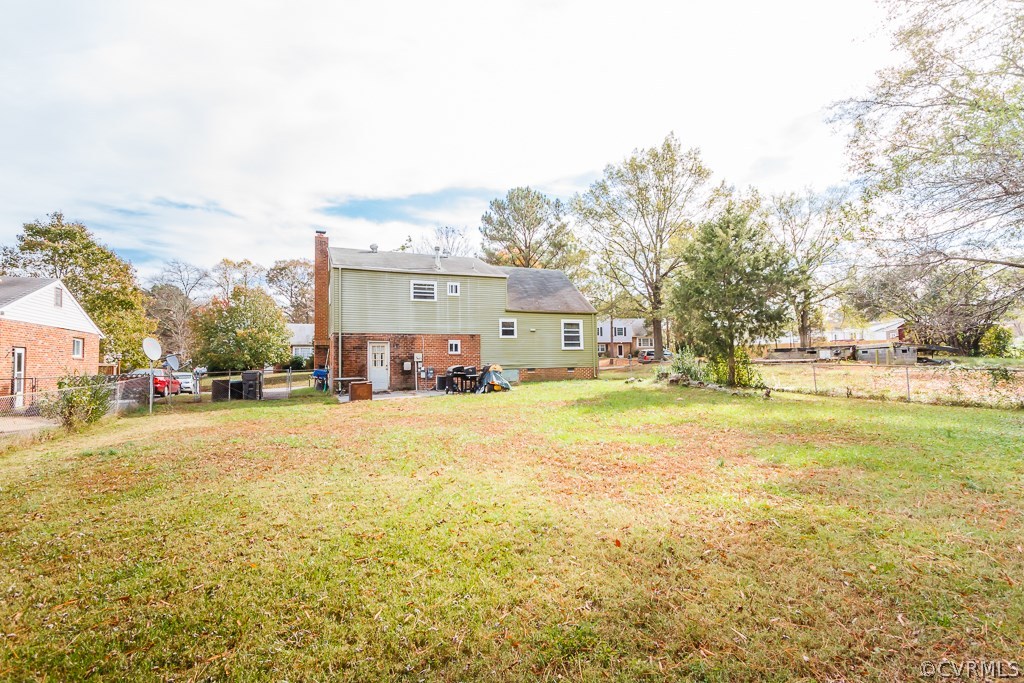 6332 Barrister Road Chesterfield, VA 23832 - Photo 21 of 24 a swimming pool with outdoor seating and yard