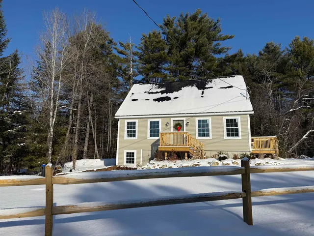 $525,000 | 9 Dove Lane, Canaan, NH 03741