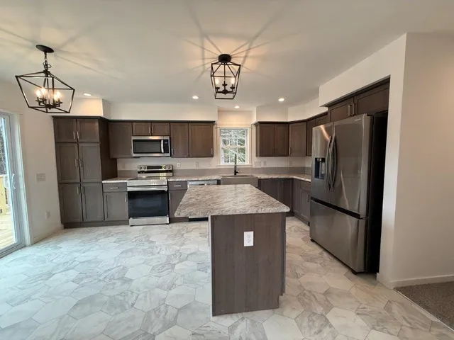 $525,000 | 9 Dove Lane, Canaan, NH 03741