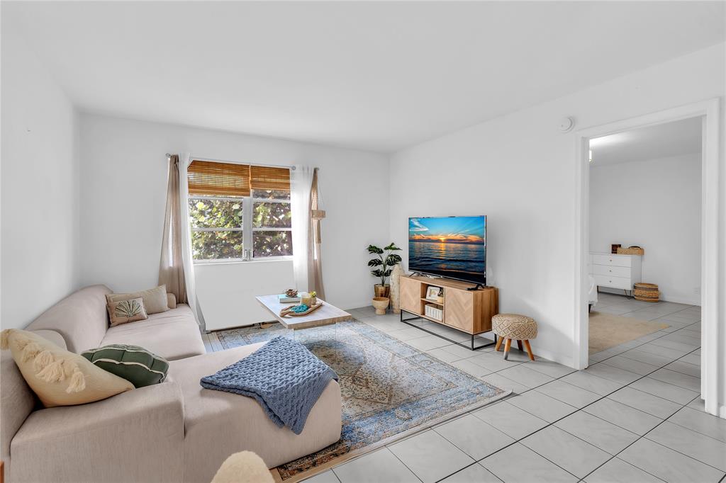 1950 North Andrews Avenue, Unit 210D Wilton Manors, FL 33305 - Photo 14 of 52